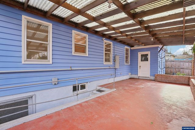 1845 24th St NE, Salem, OR 97301