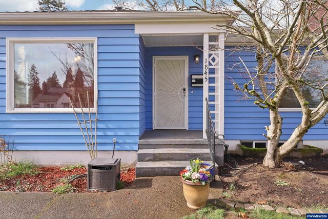 1845 24th St NE, Salem, OR 97301