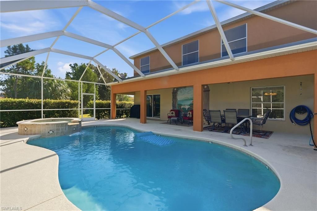 8805 Fawn Ridge DR, FORT MYERS, FL 33912 — photo 2