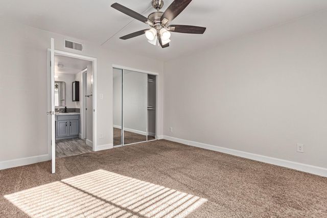 3825 E Camelback Road Unit 137, Phoenix, AZ 85018