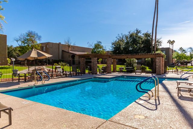 3825 E Camelback Road Unit 137, Phoenix, AZ 85018