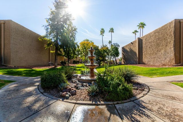 3825 E Camelback Road Unit 137, Phoenix, AZ 85018