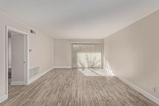 3825 E Camelback Road Unit 137, Phoenix, AZ 85018