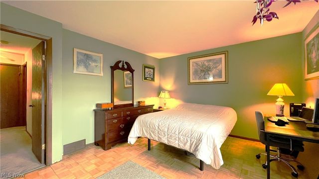 144 Kimrose Lane 144, Broadview Heights, OH 44147