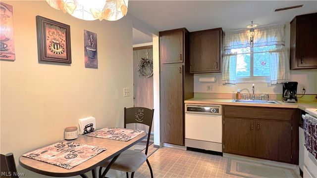 144 Kimrose Lane 144, Broadview Heights, OH 44147