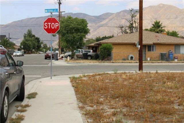 8 S Alessandro, San Jacinto, CA 92583