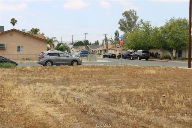 8 S Alessandro, San Jacinto, CA 92583