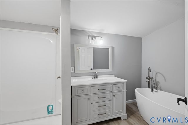 5599 Mountcastle Rd, New Kent, VA 23140