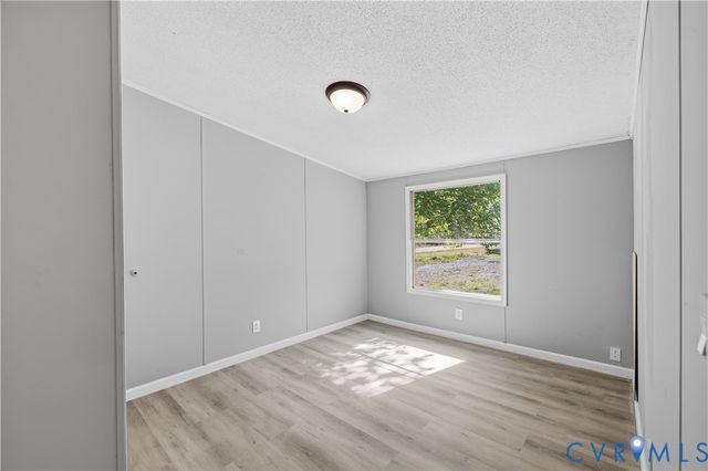 5599 Mountcastle Rd, New Kent, VA 23140