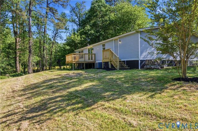 5599 Mountcastle Rd, New Kent, VA 23140