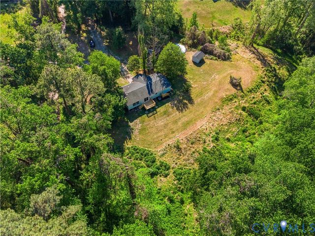 5599 Mountcastle Rd, New Kent, VA 23140