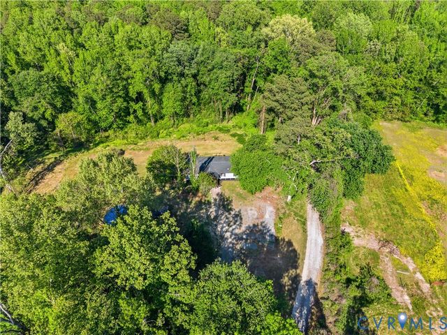 5599 Mountcastle Rd, New Kent, VA 23140