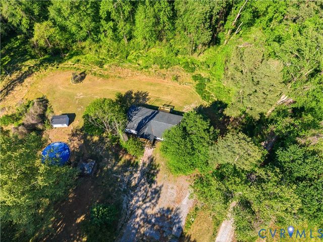5599 Mountcastle Rd, New Kent, VA 23140