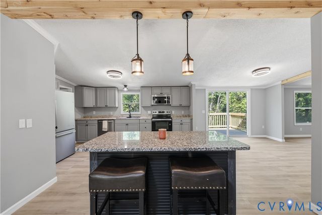 5599 Mountcastle Rd, New Kent, VA 23140