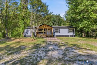 5599 Mountcastle Rd, New Kent, VA 23140