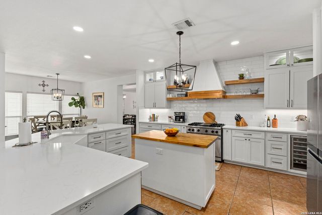 13506 Chamber Oaks, San Antonio, TX 78231