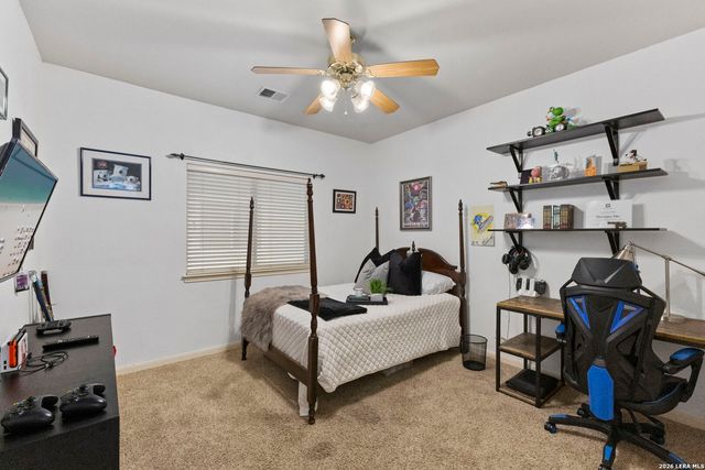 13506 Chamber Oaks, San Antonio, TX 78231