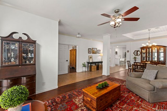 13506 Chamber Oaks, San Antonio, TX 78231