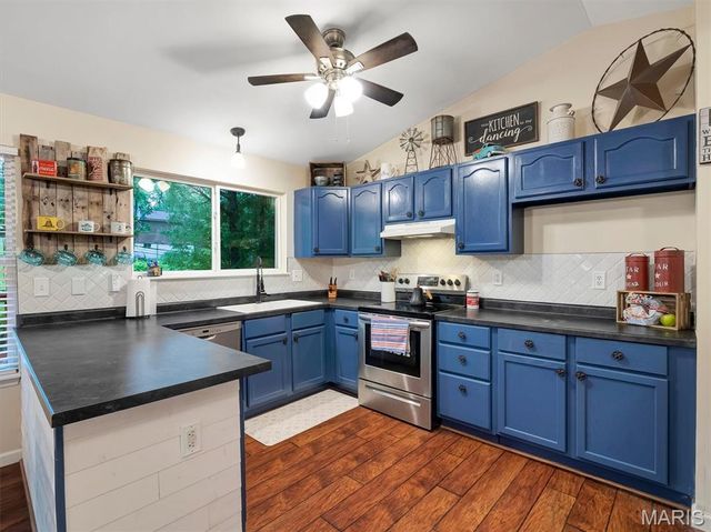 42 N Kern Drive, O'fallon, MO 63366
