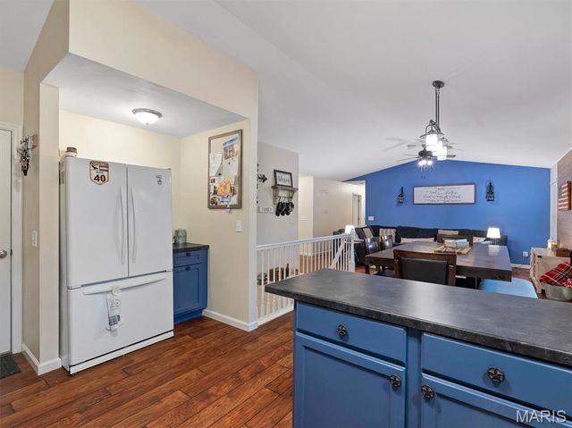 42 N Kern Drive, O'fallon, MO 63366