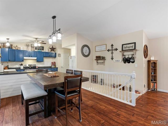 42 N Kern Drive, O'fallon, MO 63366