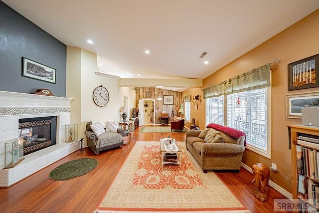 147 N 100 W, Blackfoot, ID 83221