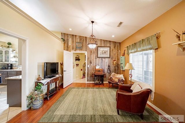 147 N 100 W, Blackfoot, ID 83221