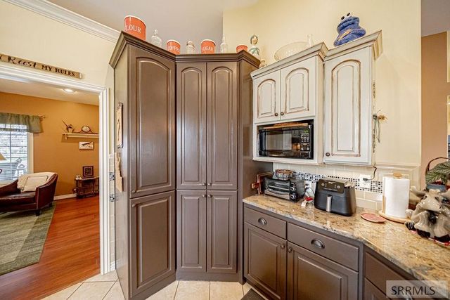 147 N 100 W, Blackfoot, ID 83221