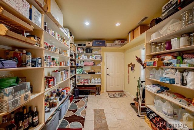 147 N 100 W, Blackfoot, ID 83221