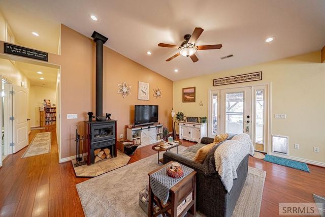 147 N 100 W, Blackfoot, ID 83221