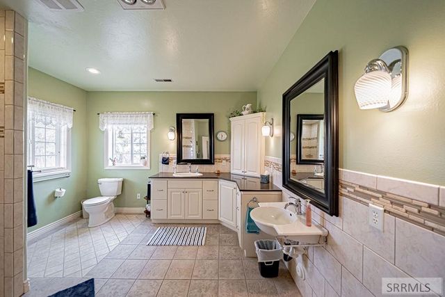 147 N 100 W, Blackfoot, ID 83221