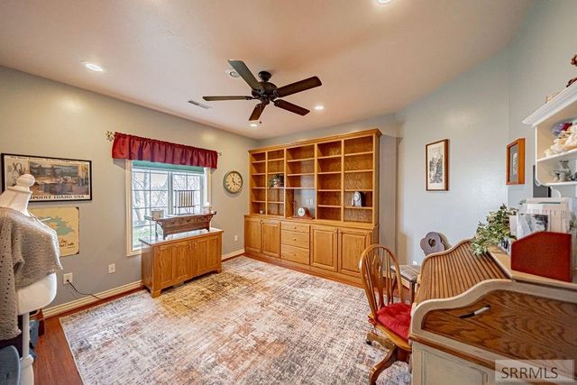 147 N 100 W, Blackfoot, ID 83221