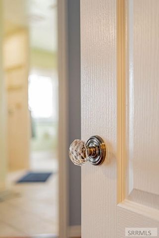 147 N 100 W, Blackfoot, ID 83221