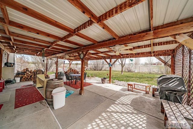 147 N 100 W, Blackfoot, ID 83221