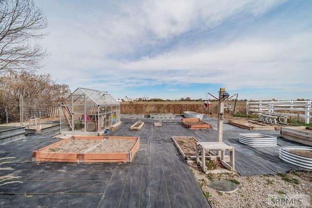 147 N 100 W, Blackfoot, ID 83221