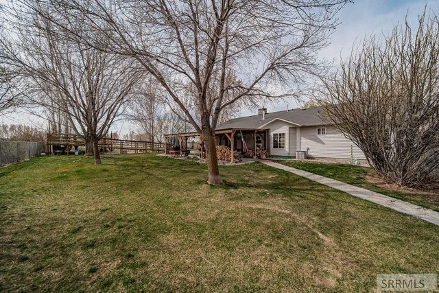 147 N 100 W, Blackfoot, ID 83221
