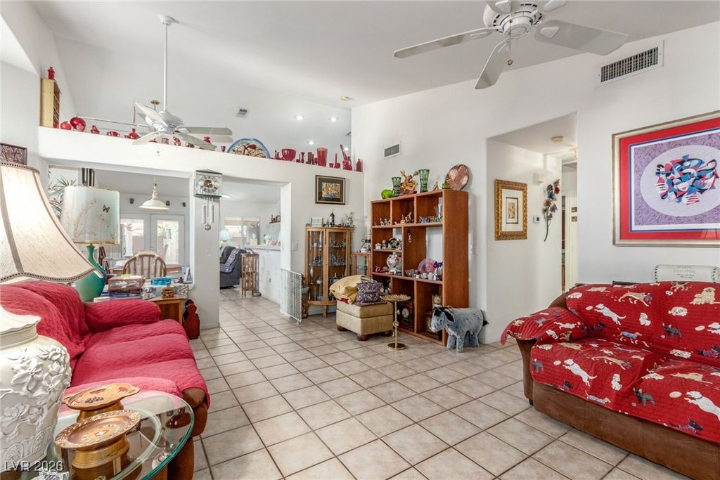 Image 10 of property listing at 1812 Nevada Falls Court, Las Vegas, NV 89134