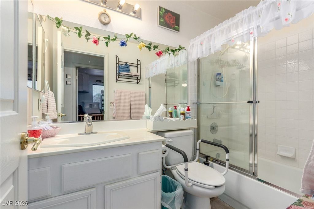 Image 19 of property listing at 1812 Nevada Falls Court, Las Vegas, NV 89134