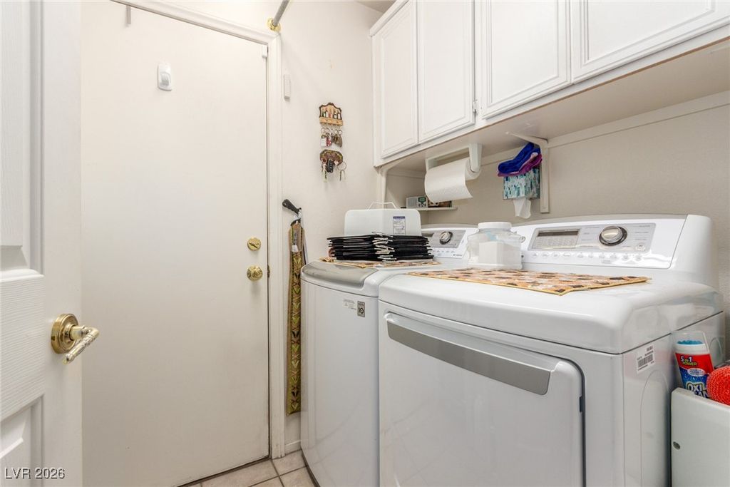 Image 22 of property listing at 1812 Nevada Falls Court, Las Vegas, NV 89134