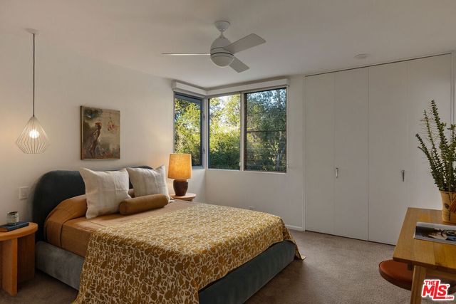 16045 Royal Mount Drive, Encino, CA 91436