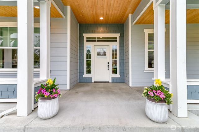161 Coal Avenue, Carbonado, WA 98323