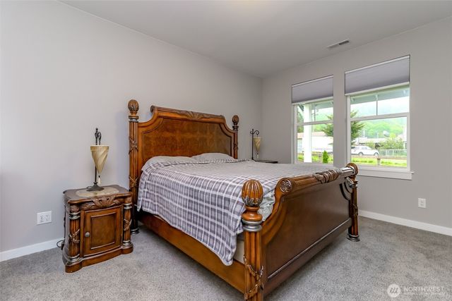 161 Coal Avenue, Carbonado, WA 98323