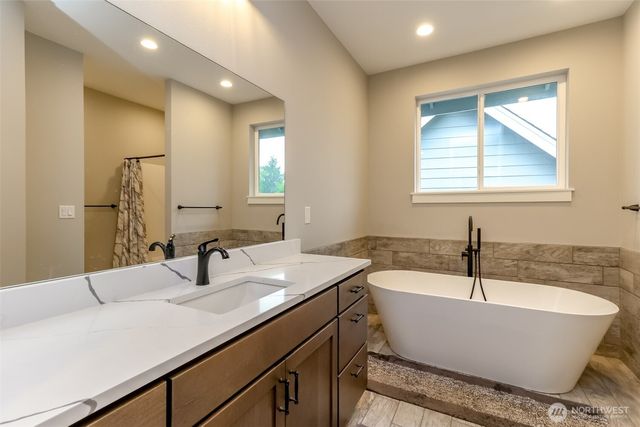 161 Coal Avenue, Carbonado, WA 98323