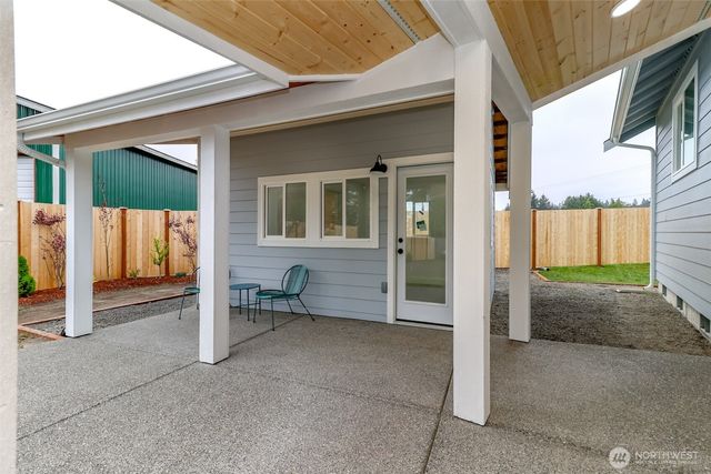 161 Coal Avenue, Carbonado, WA 98323