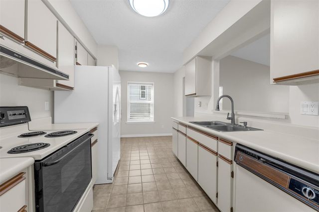 233 BOB WHITE COURT 2330, Daytona Beach, FL 32119