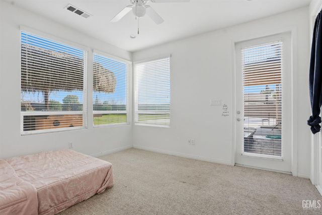 12504 Knights Bridge Place, Bakersfield, CA 93312