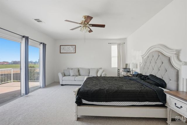 12504 Knights Bridge Place, Bakersfield, CA 93312