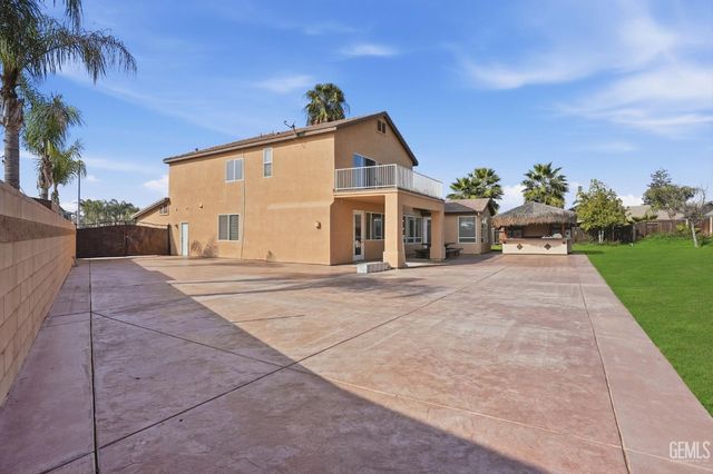 12504 Knights Bridge Place, Bakersfield, CA 93312