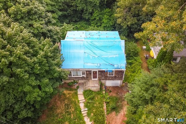 34 Deepwood Lane, Norwalk, CT 06854