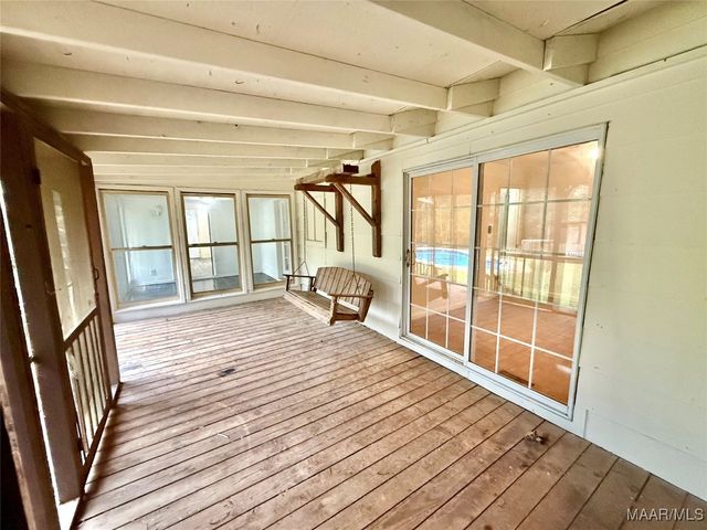 358 County Road 564 ., Valley Grande, AL 36701